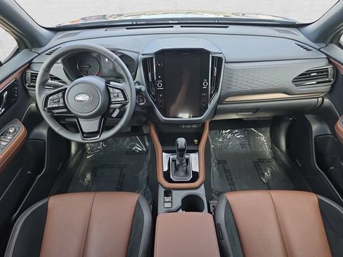 Used 2025 Subaru Forester Touring AWD/4WD image 9