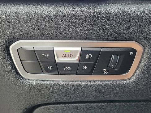 Used 2022 BMW X5 xDrive40i w/ Premium Package AWD/4WD image 19