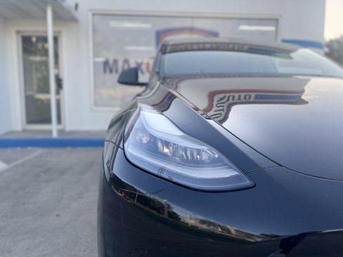Used 2022 Tesla Model Y Performance AWD/4WD image 12