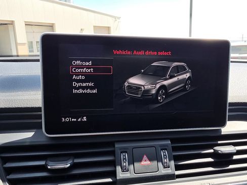Used 2019 Audi Q5 2.0T Premium Plus w/ Premium Plus Package AWD/4WD image 25