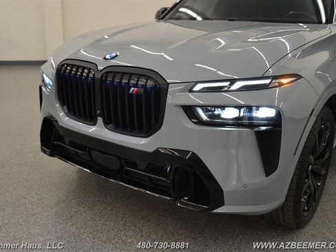 Used 2024 BMW X7 xDrive40i w/ M Sport Package image 48