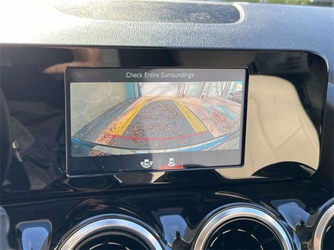 Certified 2022 Mercedes-Benz GLA 250 4MATIC image 28