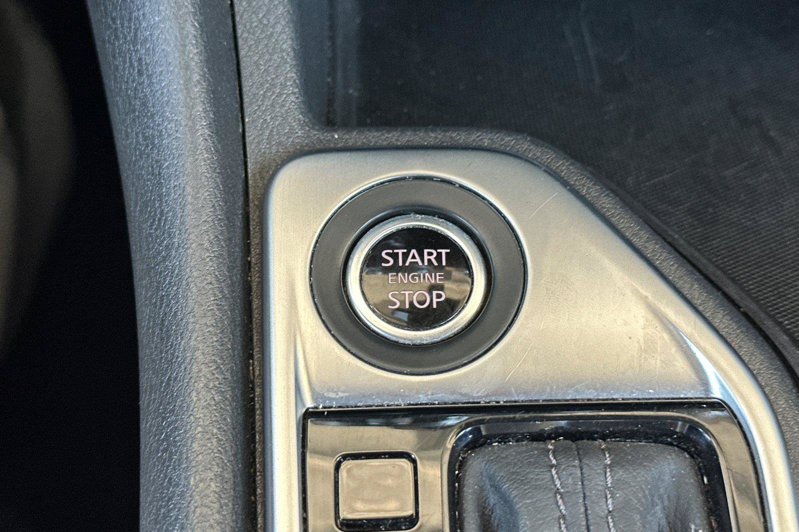 Certified 2025 Nissan Sentra SV FWD image 20