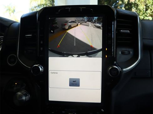 Used 2023 RAM 1500 Laramie image 16