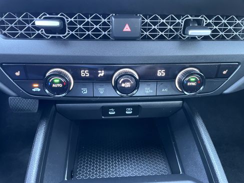 Certified 2025 Honda Accord SE image 19