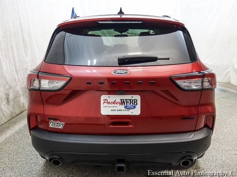 Certified 2022 Ford Escape SEL w/ SEL Stealth AWD Package image 7