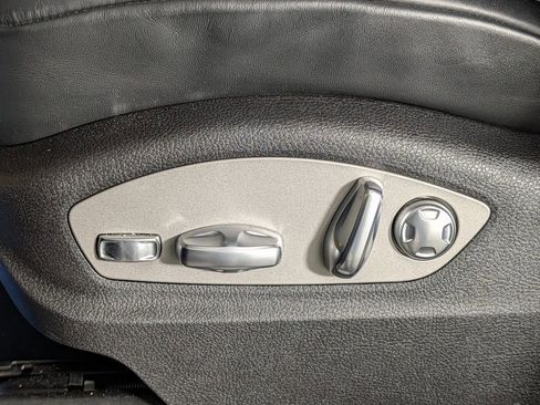 Certified 2026 Porsche Macan S AWD/4WD image 28