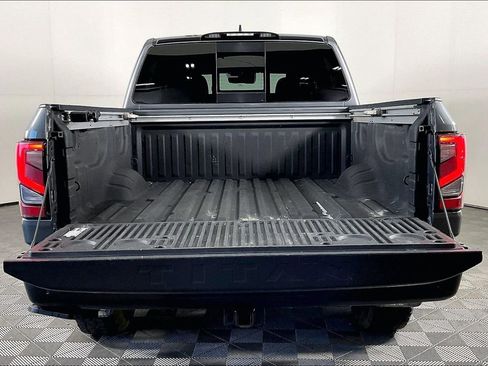 Used 2023 Nissan Titan PRO-4X w/ Pro-4x Convenience Package image 39