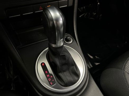 Used 2019 Volkswagen Beetle 2.0T S image 27