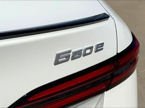 New 2026 BMW 550e xDrive AWD/4WD image 15