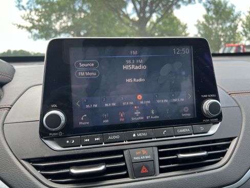 Used 2021 Nissan Altima 2.0 SR FWD image 24