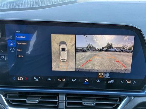 New 2026 Chevrolet Equinox EV LT image 12