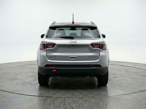 Used 2025 Jeep Compass Trailhawk AWD/4WD image 7