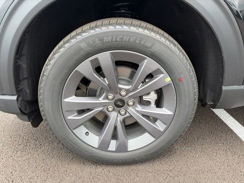 New 2026 Ford Explorer Active w/ Active Comfort Package AWD/4WD image 30