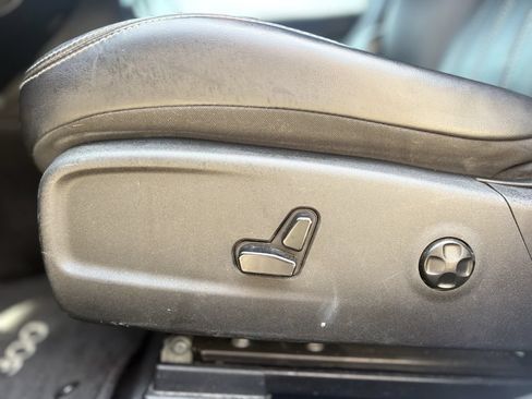 Used 2015 Chrysler 300 S RWD image 13