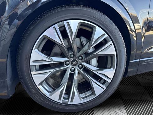 New 2026 Audi Q8 Premium Plus image 10