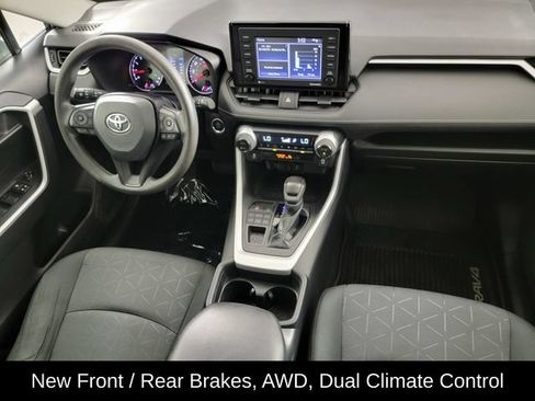 Used 2021 Toyota RAV4 XLE AWD/4WD image 33