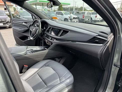 Certified 2023 Buick Enclave Essence image 28