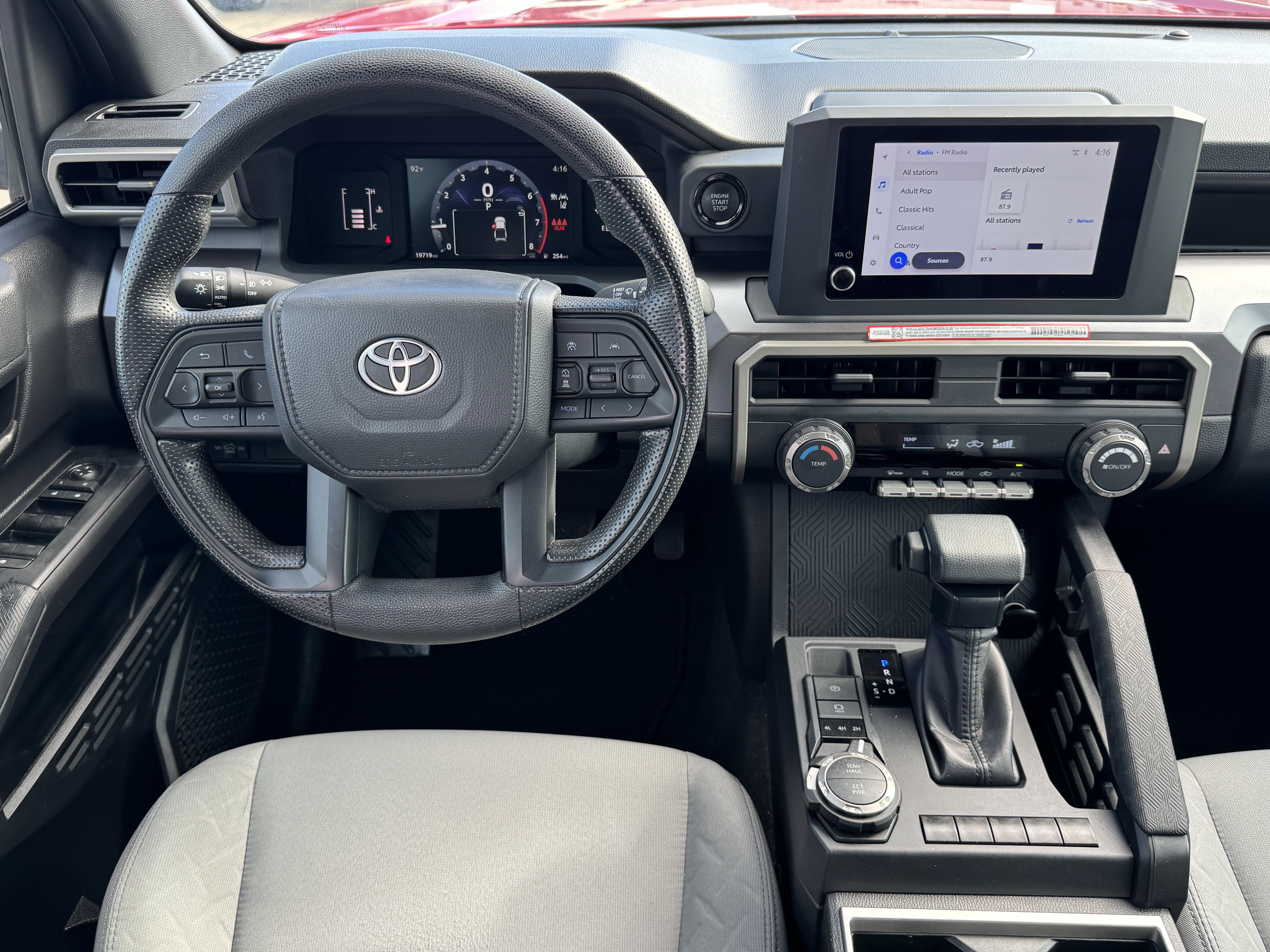 Used 2025 Toyota Tacoma SR5 AWD/4WD image 21