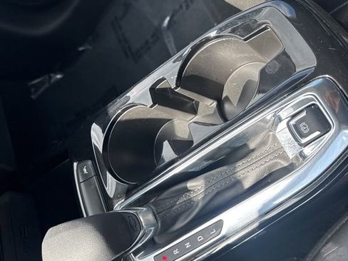 Used 2025 Chevrolet Trax LT image 15