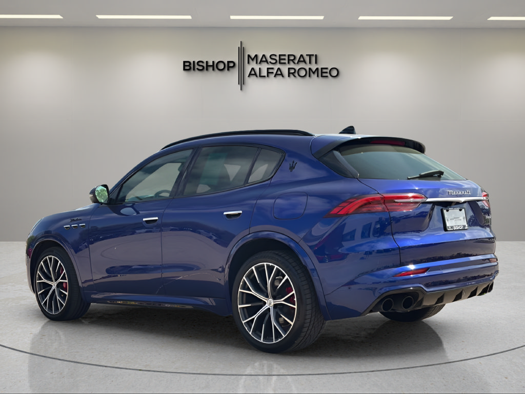 Used 2023 Maserati Grecale Modena AWD/4WD image 4