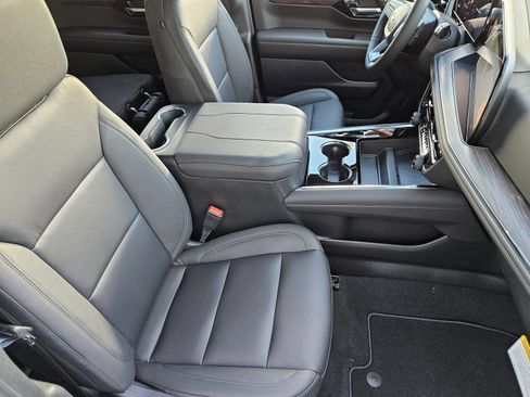 New 2026 Chevrolet Suburban LT w/ Comfort Package RWD image 15