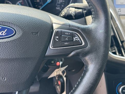 Used 2017 Ford Focus SEL w/ Cold Weather Package image 24