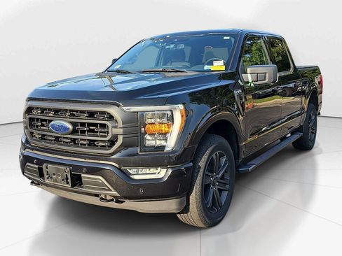 Used 2021 Ford F150 XLT w/ Equipment Group 302A High AWD/4WD image 7