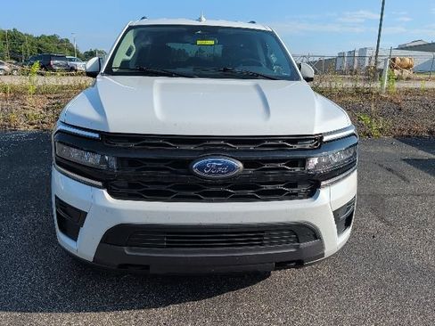 Used 2023 Ford Expedition XLT AWD/4WD image 7