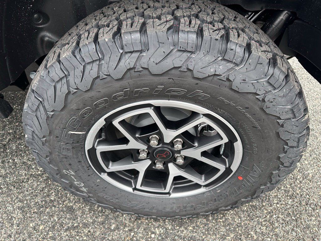 New 2026 Jeep Wrangler Unlimited Rubicon w/ Steel Bumper Group AWD/4WD image 40
