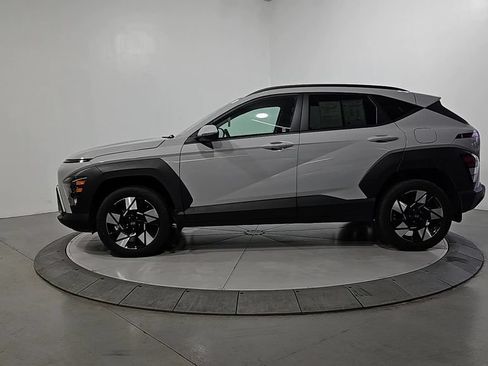 Certified 2025 Hyundai Kona SEL AWD/4WD image 2
