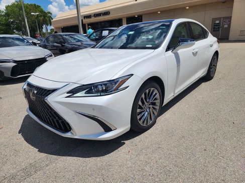 Certified 2024 Lexus ES 350 F Sport w/ Technology Package FWD image 22