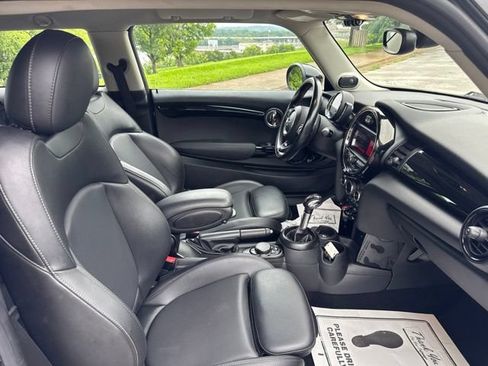Used 2019 MINI Cooper S w/ Premium Package FWD image 11