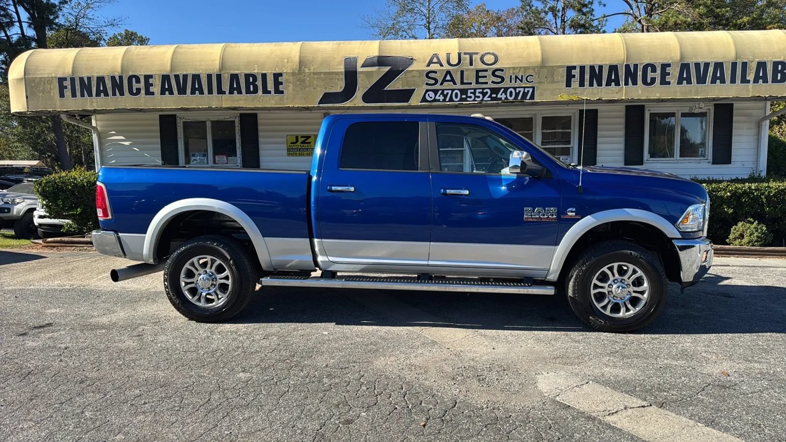 Used 2016 RAM 2500 Laramie AWD/4WD image 2