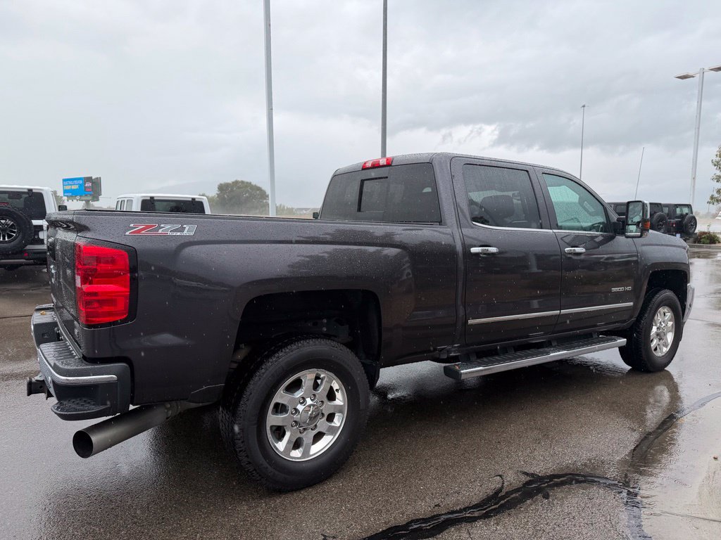 Used 2015 Chevrolet Silverado 3500 LTZ w/ Duramax Plus Package AWD/4WD image 4