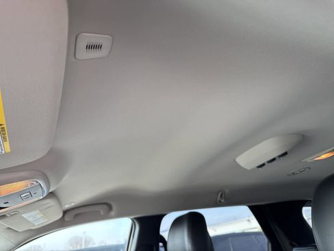 Used 2018 Dodge Durango GT image 16