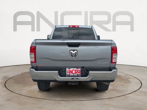 Used 2024 RAM 2500 Tradesman w/ Chrome Appearance Group image 9