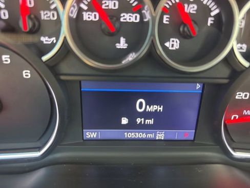 Used 2020 Chevrolet Silverado 1500 RST AWD/4WD image 21