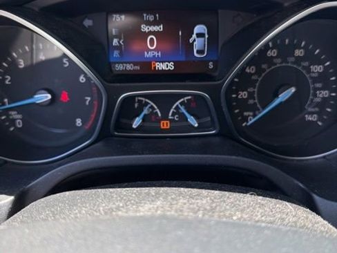 Used 2018 Ford Focus Titanium w/ Titanium Technology Package FWD image 7
