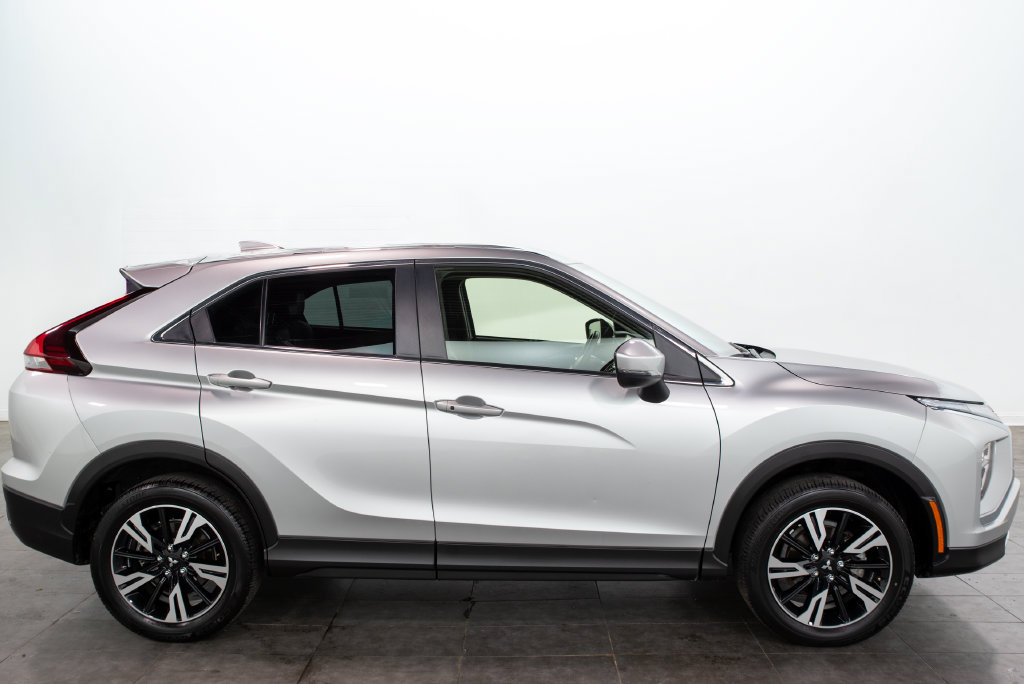 Used 2025 Mitsubishi Eclipse Cross SE AWD/4WD image 14