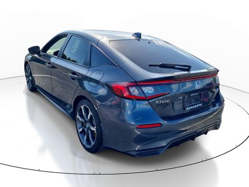 Used 2025 Honda Civic Sport Touring image 4