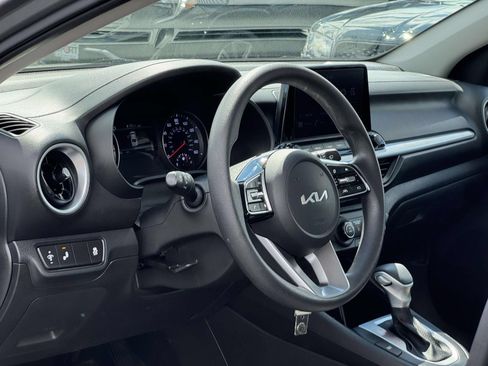 Used 2023 Kia Forte LXS w/ LXS Technology Package FWD image 11