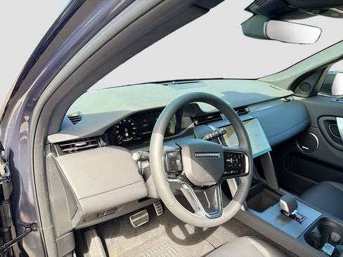 New 2026 Land Rover Discovery Sport Landmark image 26