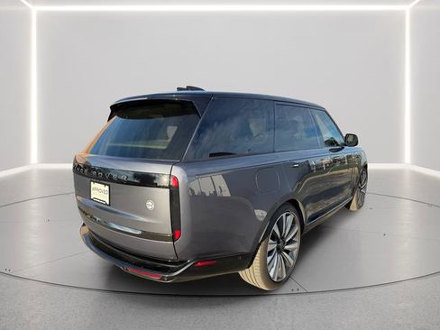 Certified 2023 Land Rover Range Rover SV image 5