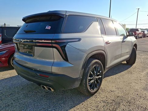 Used 2024 Chevrolet Traverse LS w/ Midnight/Sport Edition FWD image 5