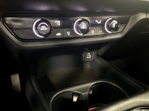 Used 2025 Honda HR-V LX image 25