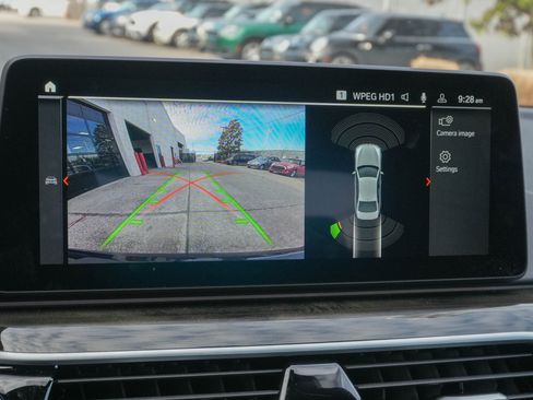 Certified 2023 BMW 540i xDrive w/ M Sport Package image 25