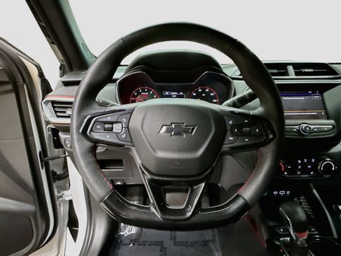 Used 2022 Chevrolet TrailBlazer RS AWD/4WD image 13