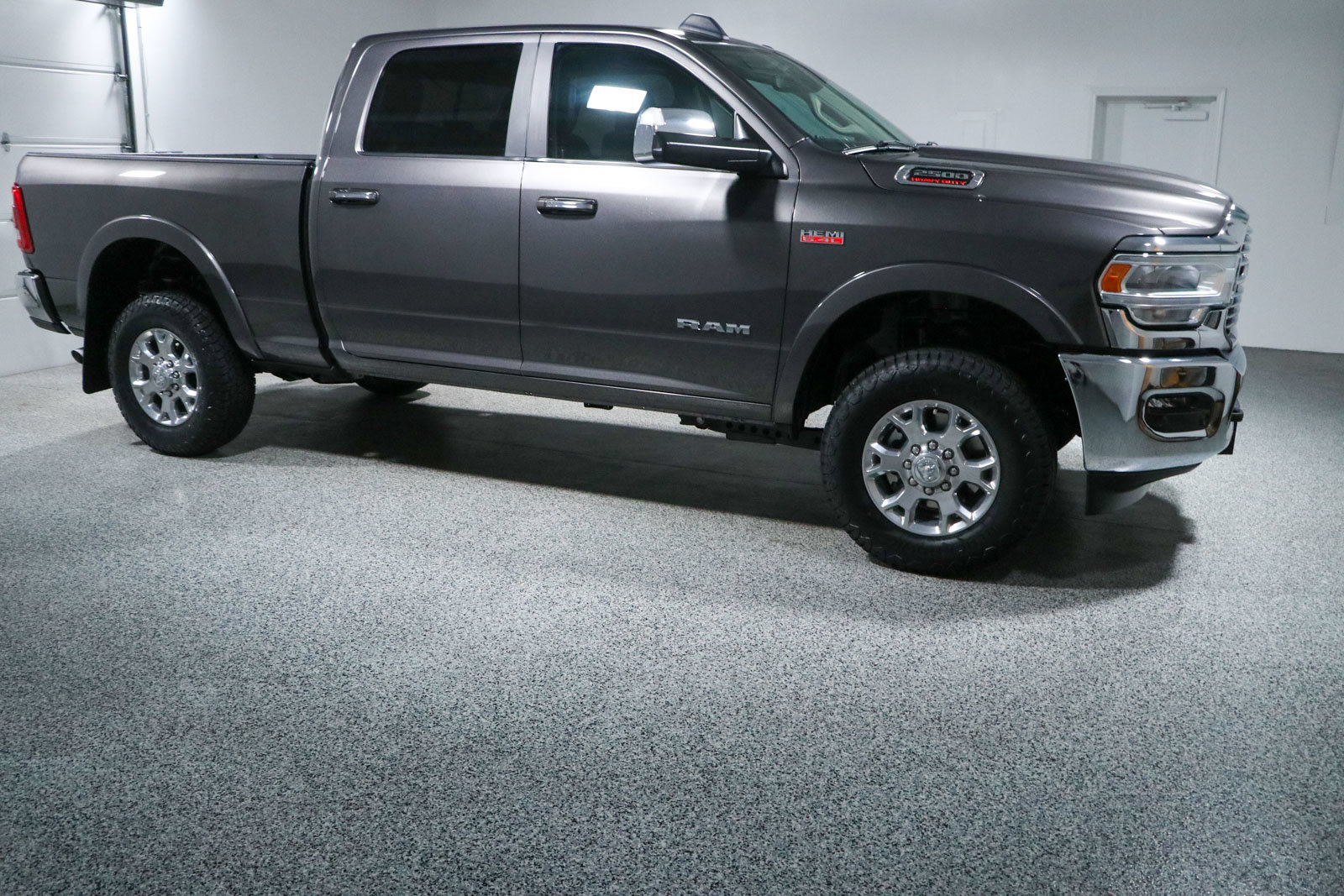 Used 2022 RAM 2500 Laramie w/ Protection Group AWD/4WD image 6