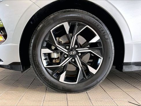 Used 2025 Hyundai Sonata SEL FWD image 30